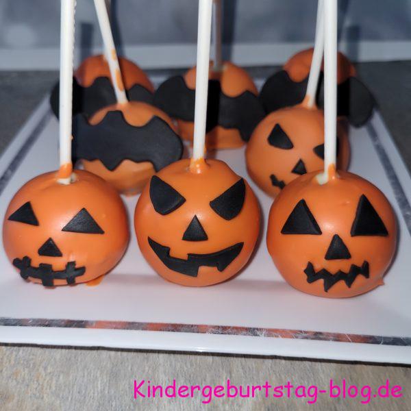 Halloween Cake Pops