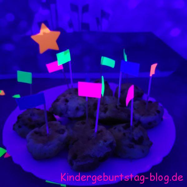 Neon Party Pizza Brötchen