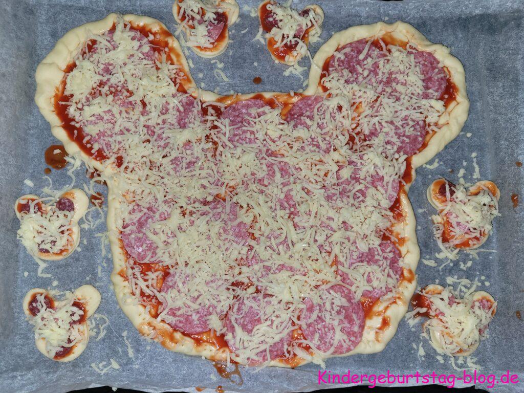 Minnie Mouse Party Pizza