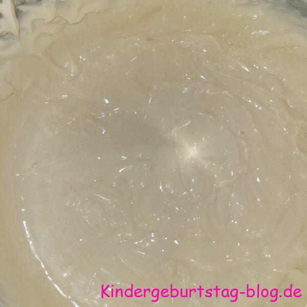 Stracciatella-Quark-Torte mit Heidelbeeren - Kindergeburtstag-blog