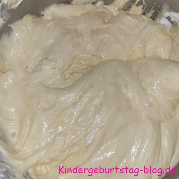 Stracciatella-Quark-Torte mit Heidelbeeren - Kindergeburtstag-blog