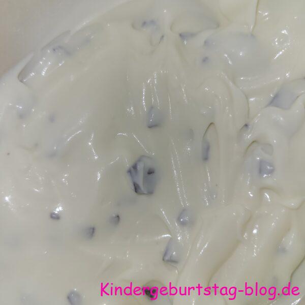 Stracciatella-Quark-Torte mit Heidelbeeren - Kindergeburtstag-blog